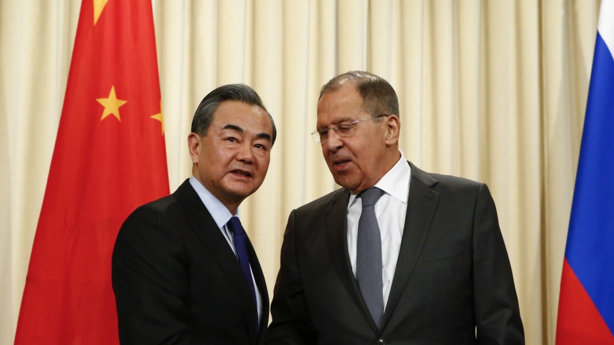 Китай оголосив про намір “посилити стратегічне партнерство” з росією