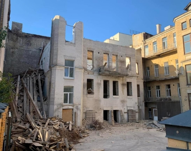 130-річну будівлю у Києві позбавили статусу памʼятки історії