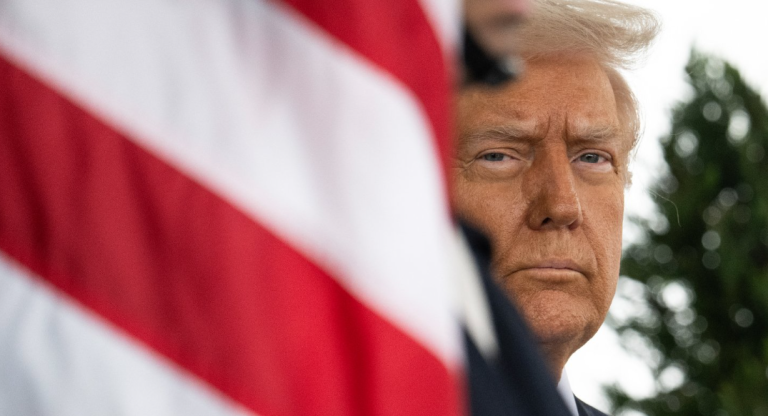 Українці розчарувалися в Трампі: підтримка впала нижче 10%