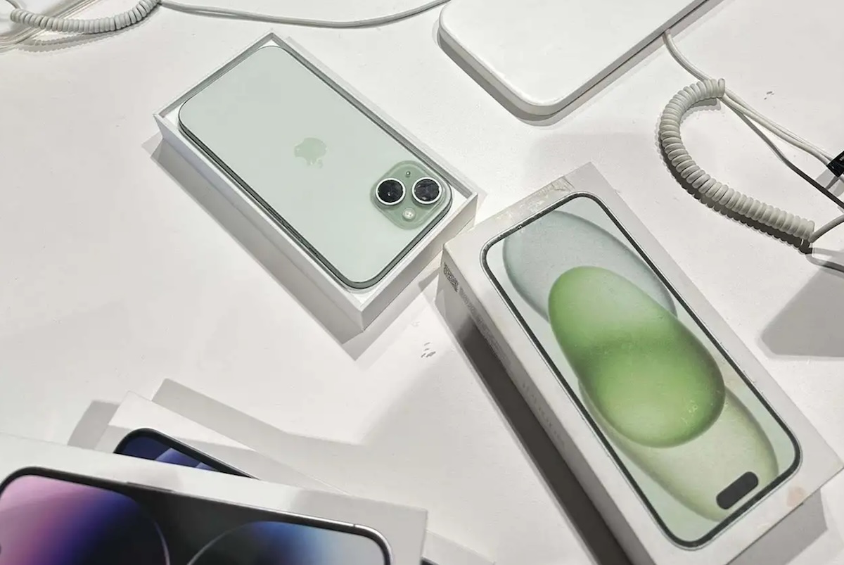 Тіньовий ринок iPhone в Україні перевищив $1 млрд і впливає на ціни / Фото: відкриті джерела